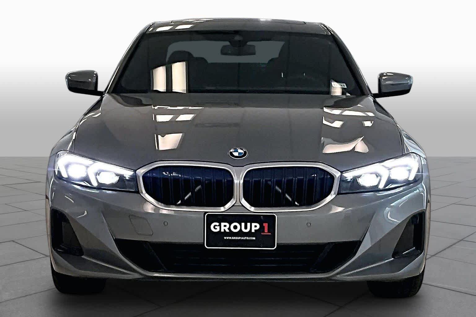 Used 2024 BMW 330i Sedan w/ Premium Package RWD image 3