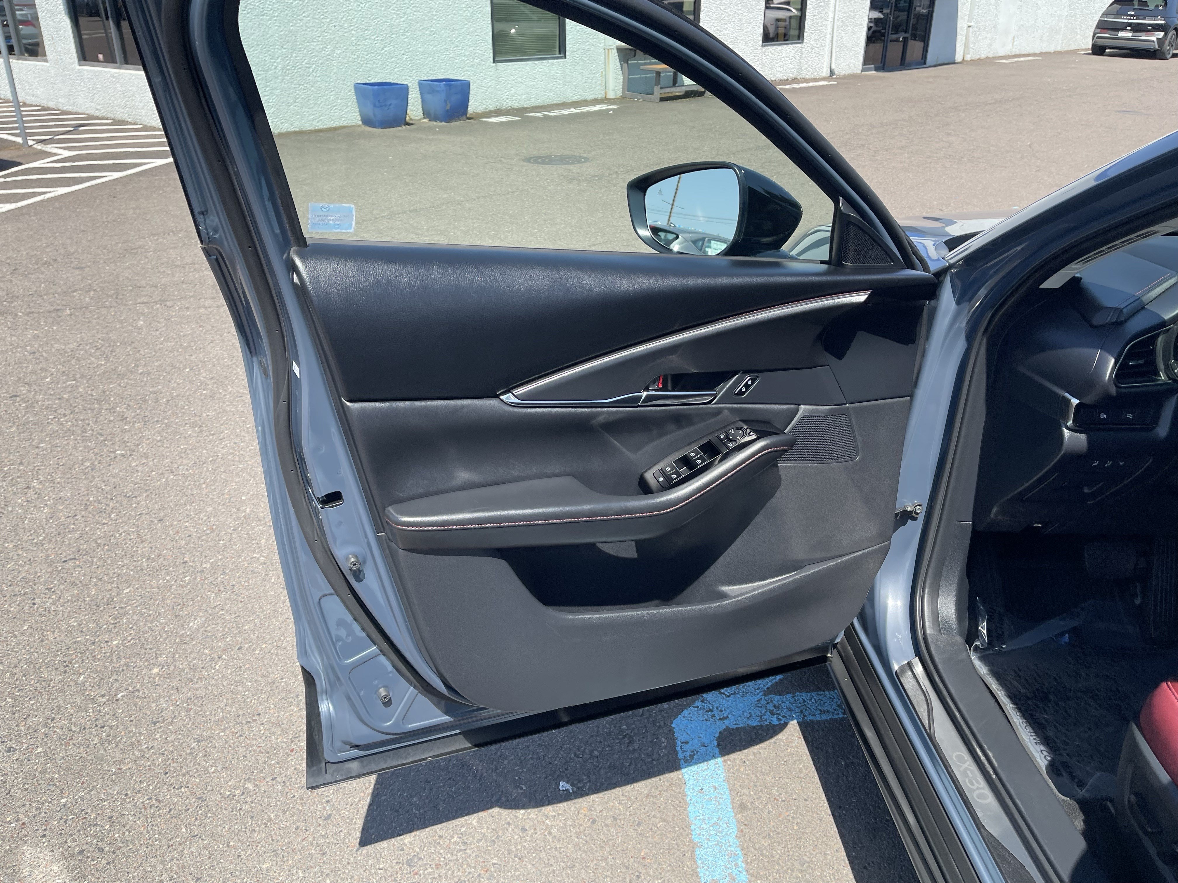 Used 2024 MAZDA CX-30 AWD 2.5 S w/ Preferred Package image 17