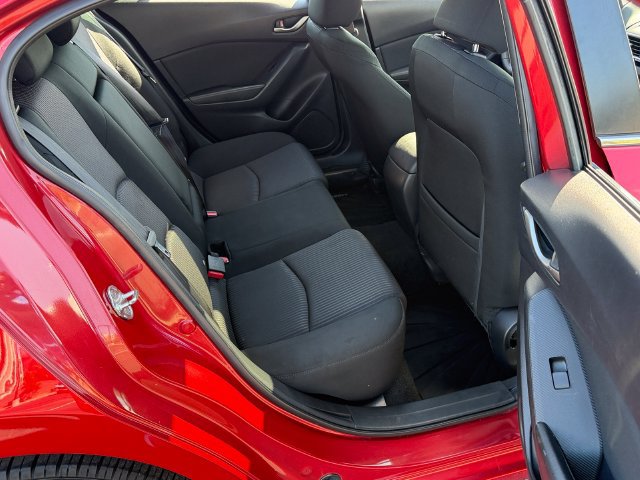 Used 2015 MAZDA MAZDA3 i Touring w/ Technology Package FWD image 24