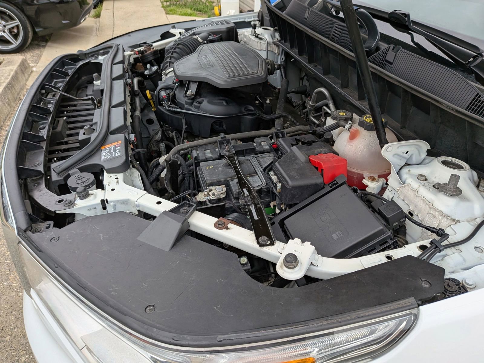 Used 2019 GMC Acadia SLE image 20