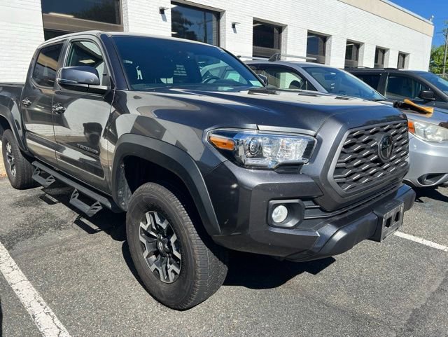 Used 2023 Toyota Tacoma TRD Off-Road w/ Black Out Package (TMS) AWD/4WD image 2