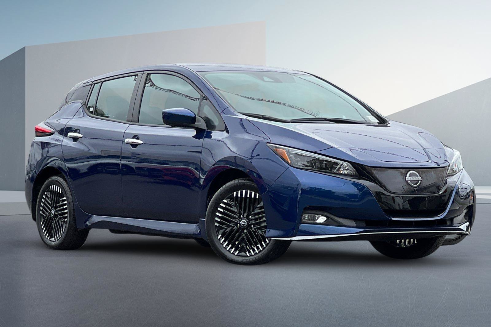 Certified 2024 Nissan Leaf SV Plus FWD image 2