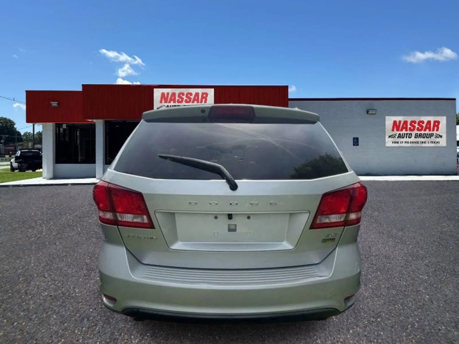 Used 2013 Dodge Journey SXT w/ Flexible Seating Group image 3