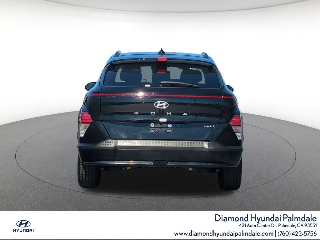 Used 2025 Hyundai Kona SEL FWD image 6
