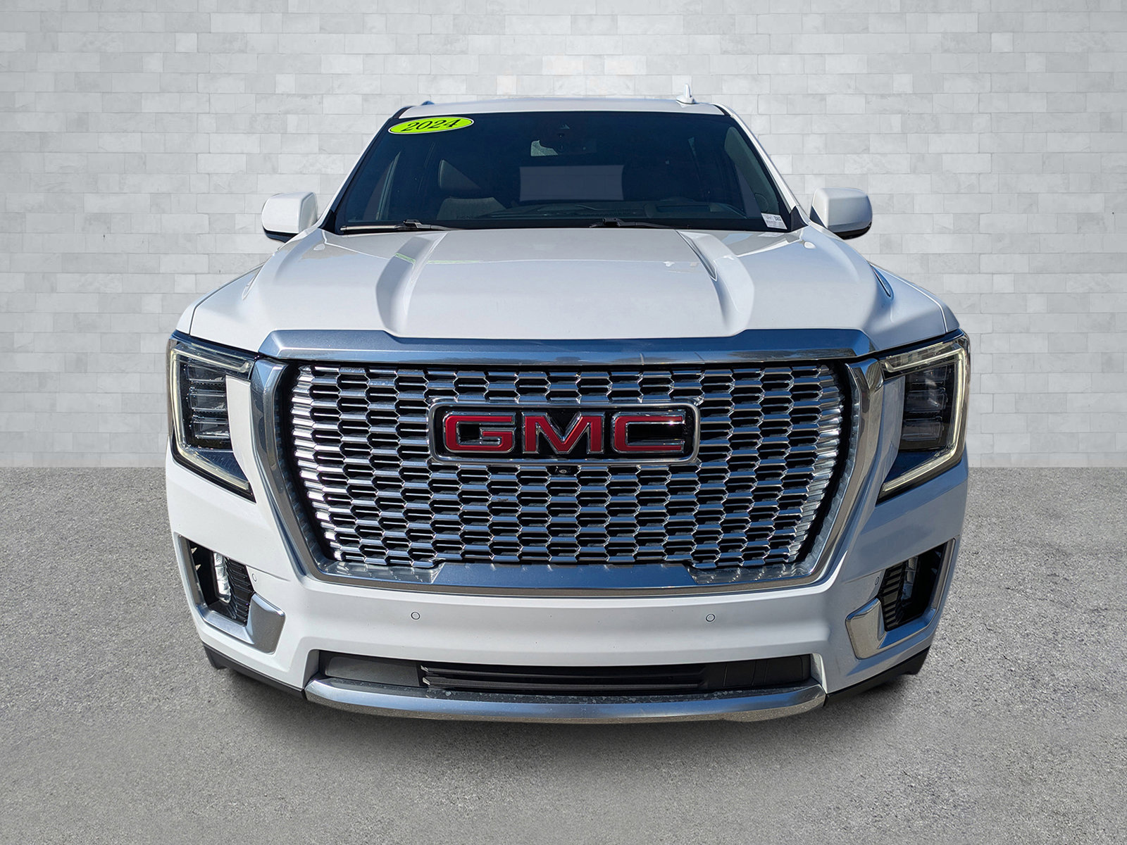 Used 2024 GMC Yukon XL Denali image 3