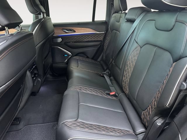 New 2026 Jeep Grand Cherokee Summit AWD/4WD image 25