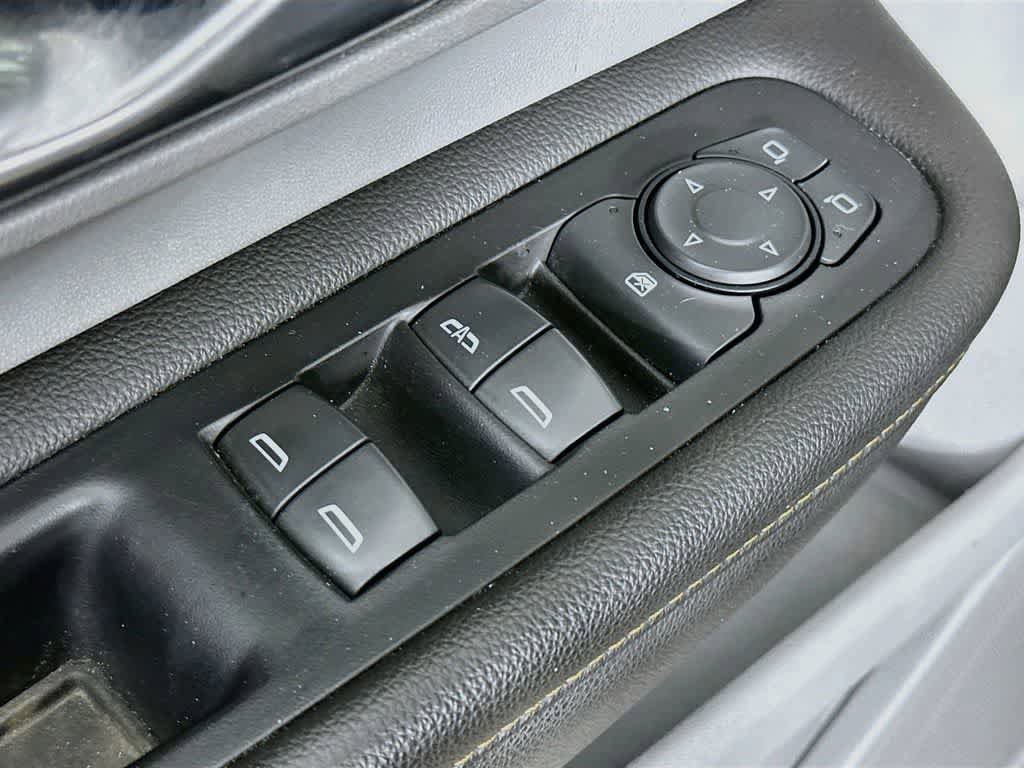 Used 2020 GMC Terrain SLE w/ Driver Convenience Package FWD image 28