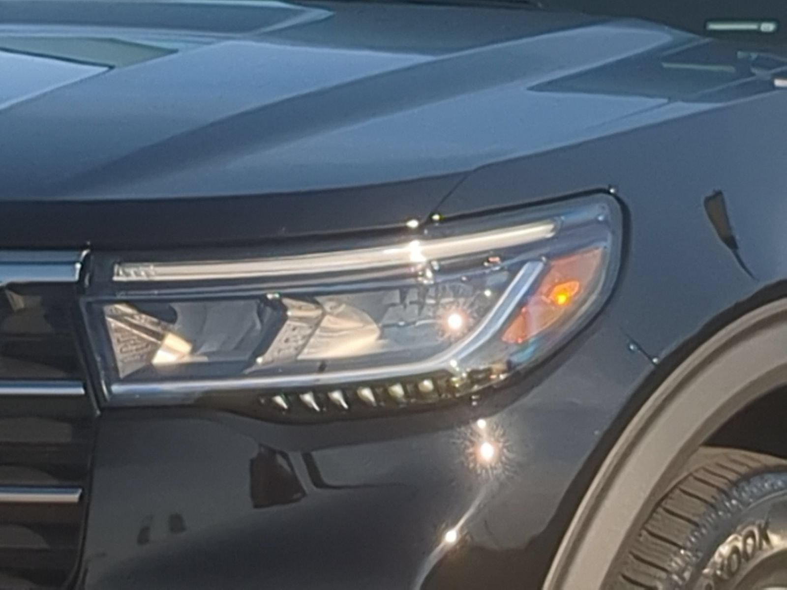 New 2027 Ford Explorer Active AWD/4WD image 9