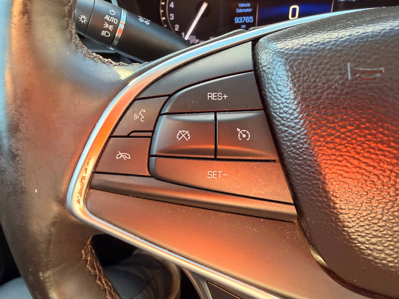 Used 2017 Cadillac XT5 Luxury image 22