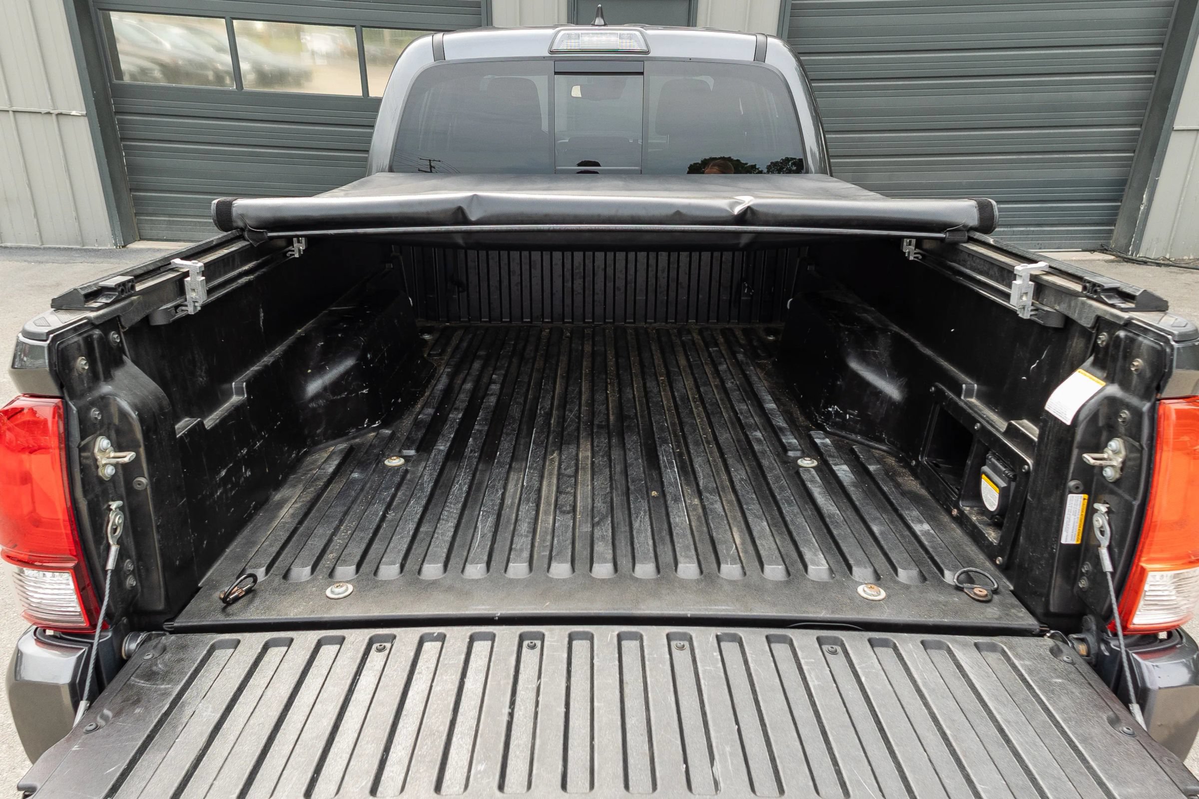 Used 2019 Toyota Tacoma TRD Sport AWD/4WD image 33