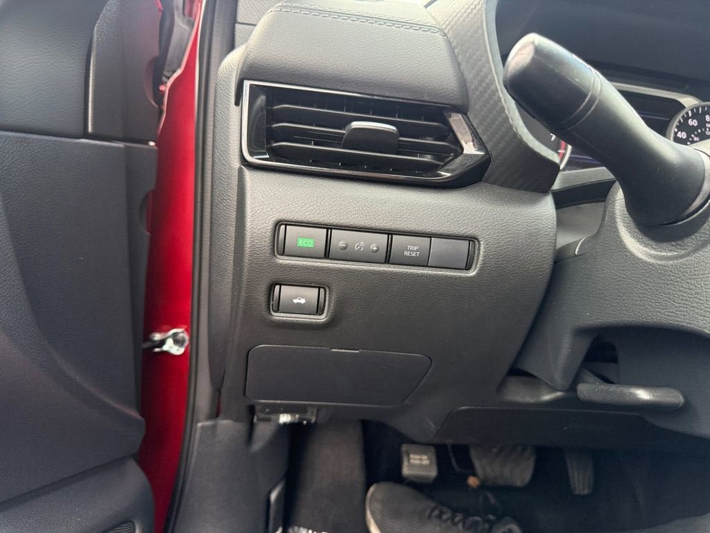 Used 2024 Nissan Sentra SV FWD image 22