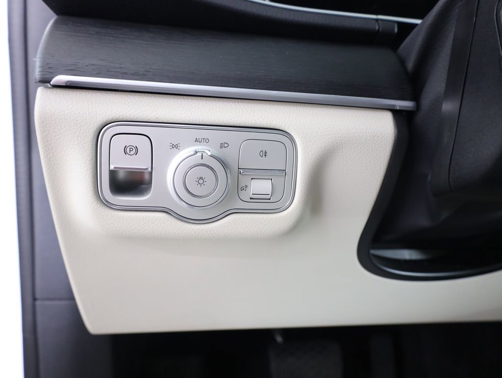 Used 2026 Mercedes-Benz GLE 350 4MATIC image 11