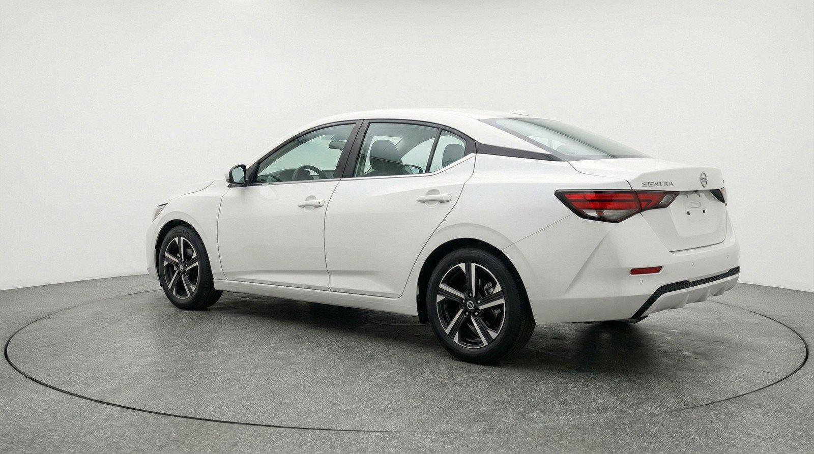 Used 2025 Nissan Sentra SV FWD image 6
