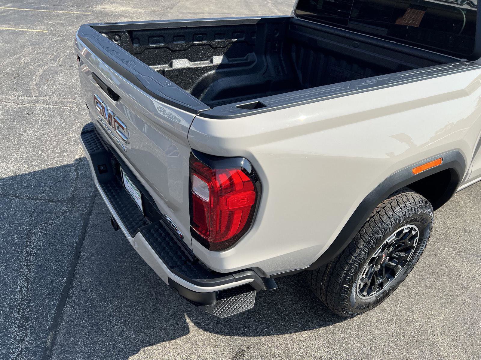 New 2026 GMC Canyon AT4 image 39