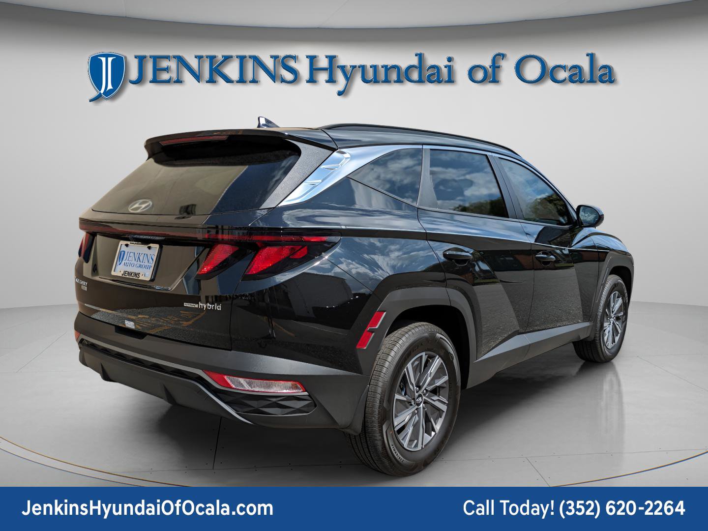 Used 2024 Hyundai Tucson Blue image 3