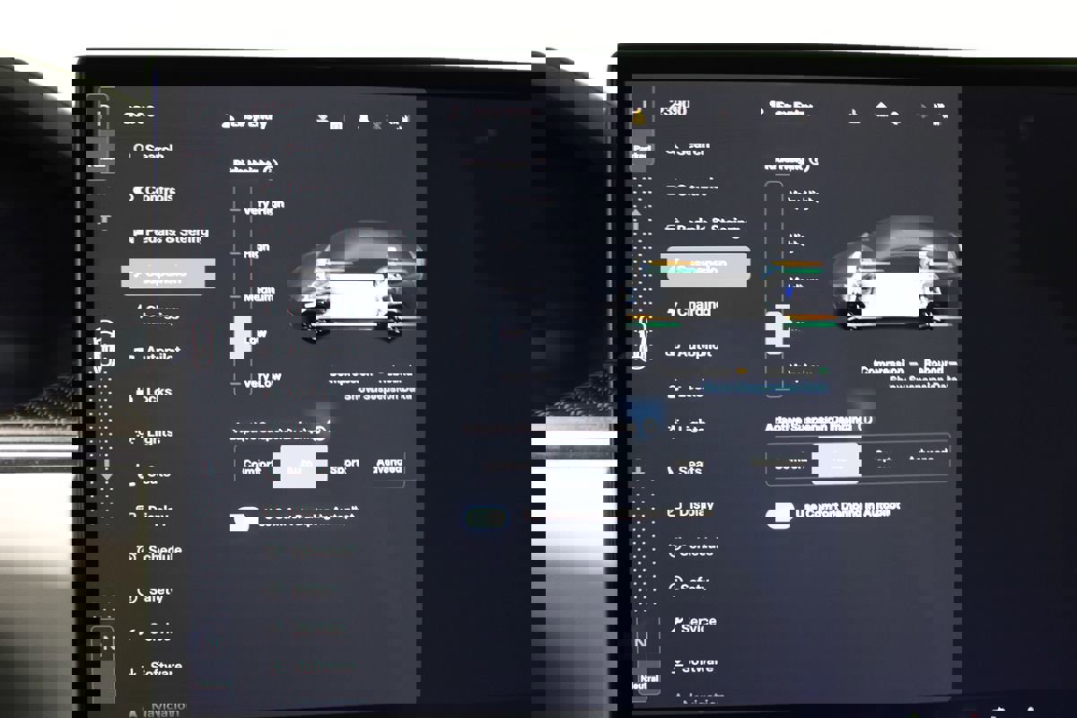 Used 2022 Tesla Model X Plaid image 21