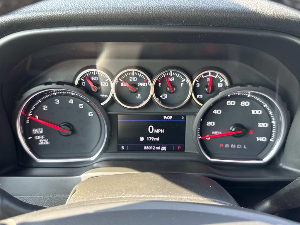 Used 2021 Chevrolet Silverado 1500 LT w/ Convenience Package II AWD/4WD image 11