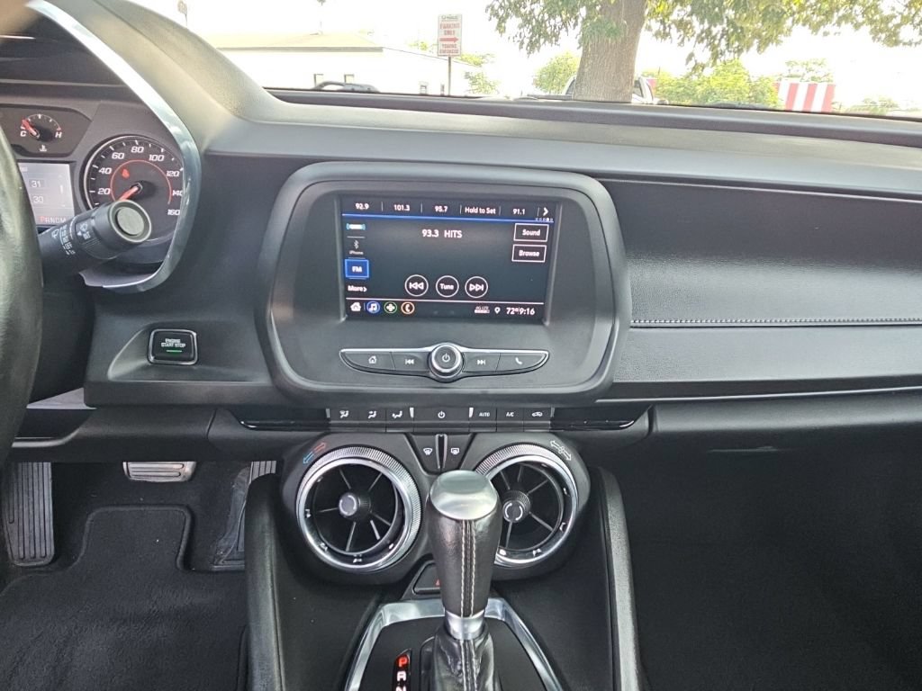 Used 2020 Chevrolet Camaro LT RWD image 14