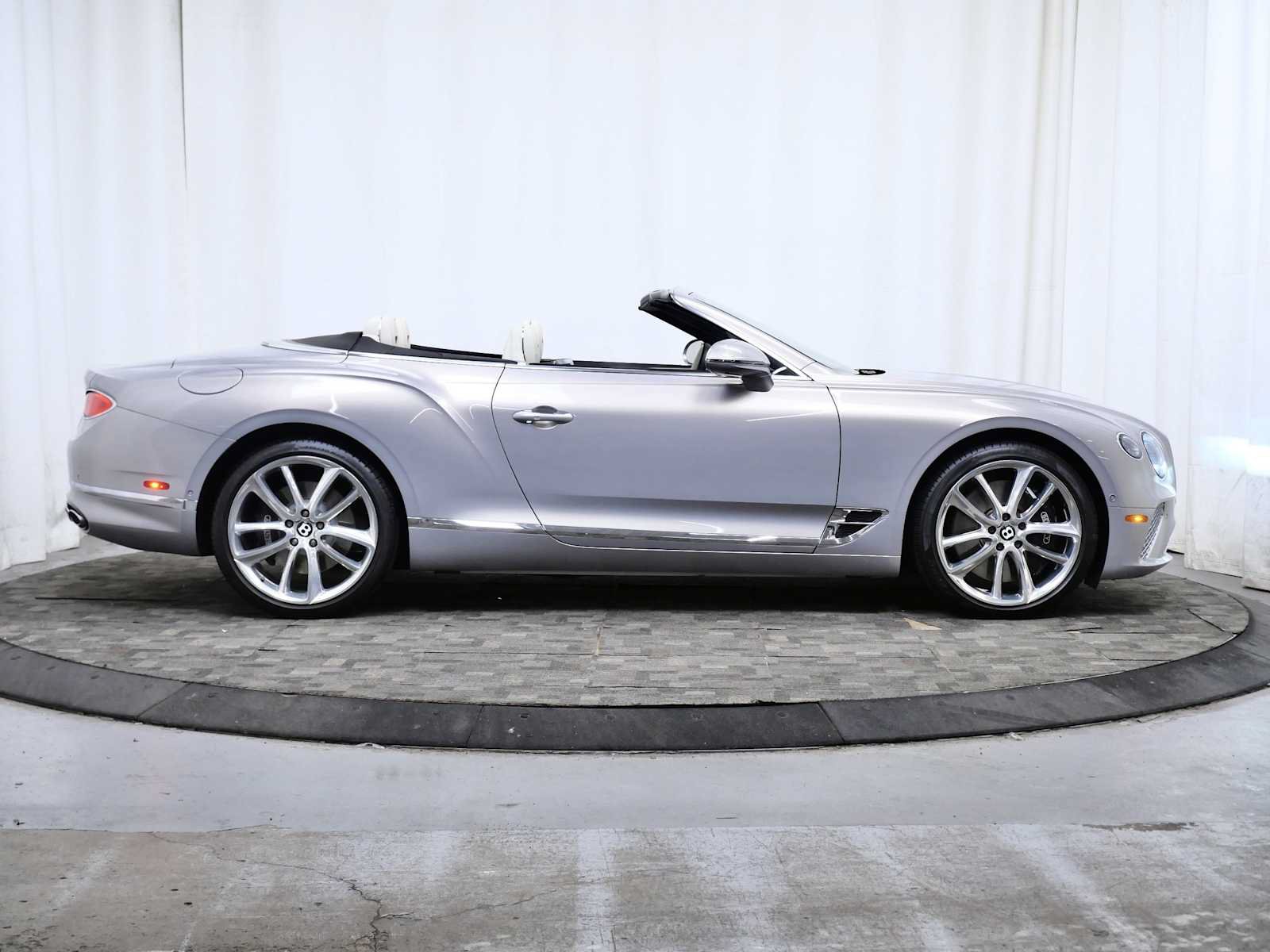 Used 2022 Bentley Continental GT AWD/4WD image 9
