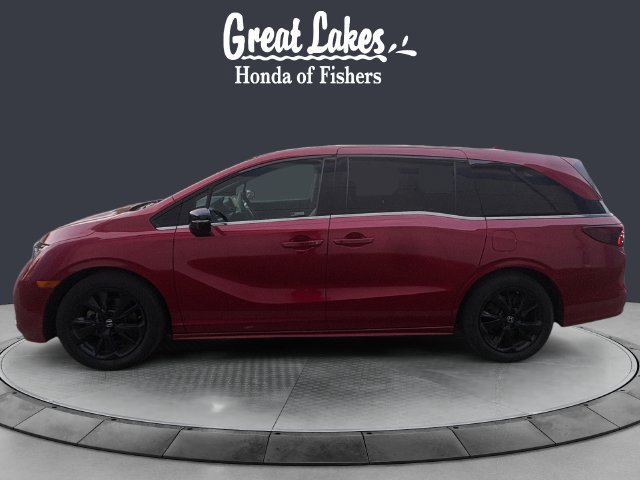 Used 2023 Honda Odyssey Sport image 2