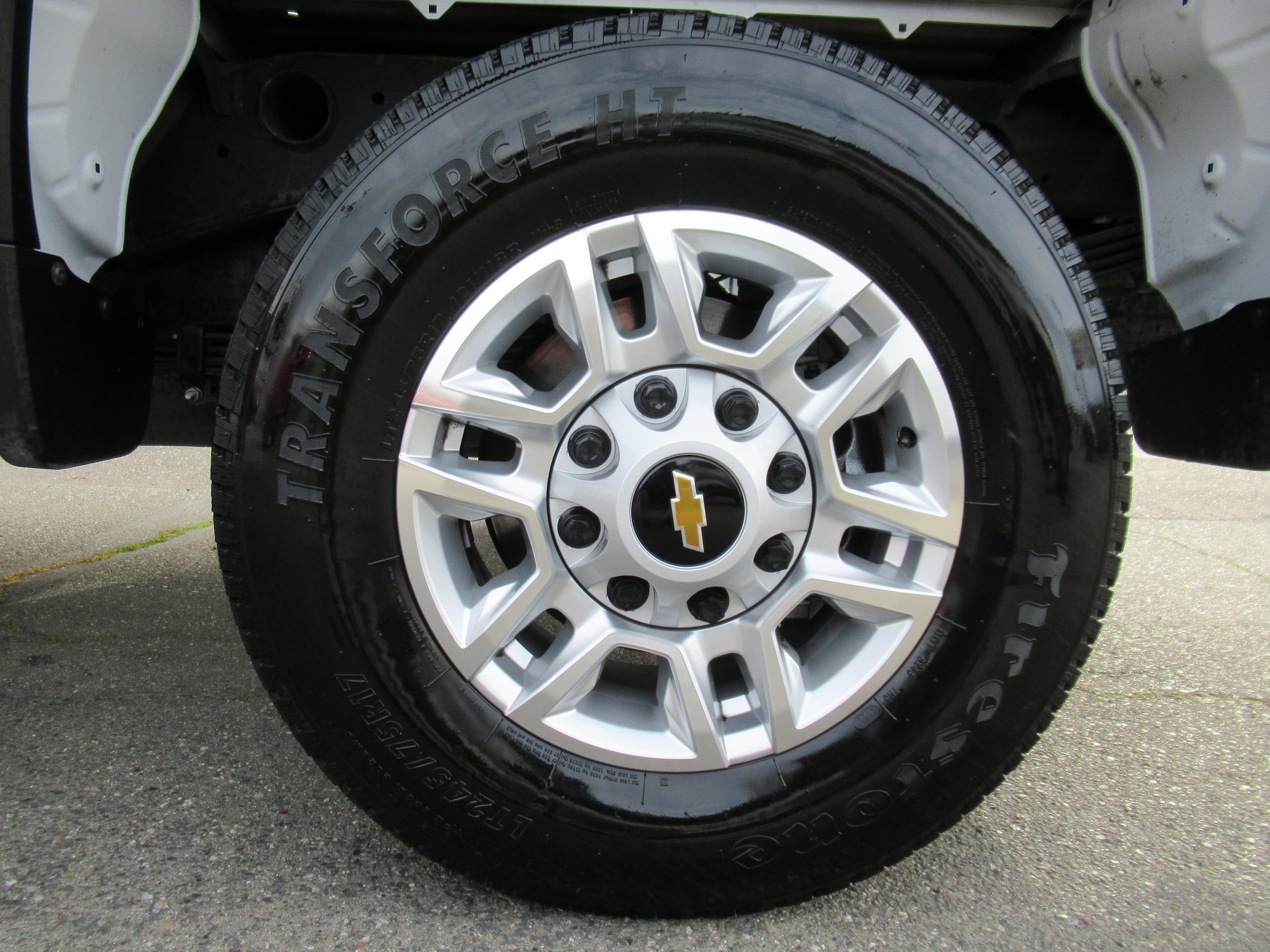 Used 2023 Chevrolet Silverado 2500 LT image 17