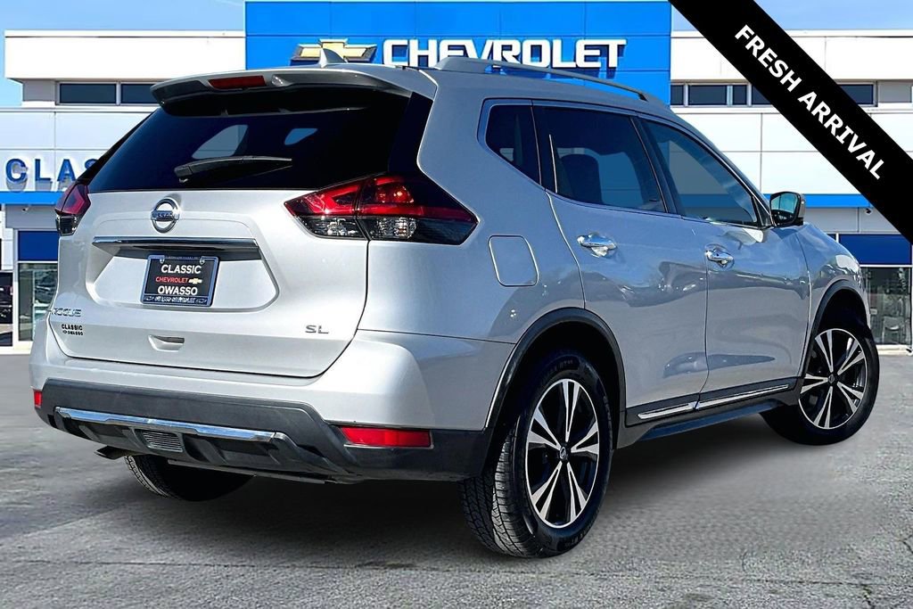 Used 2018 Nissan Rogue SL image 5