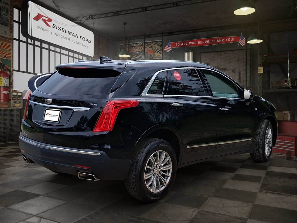 Used 2019 Cadillac XT5 Premium Luxury w/ Driver Assist Package FWD image 6