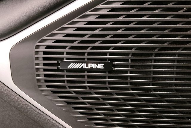 Used 2023 Jeep Wagoneer Series III w/ Preferred Equipment Group AWD/4WD image 41