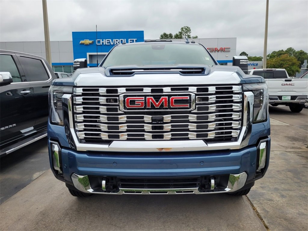 New 2025 GMC Sierra 3500 Denali w/ Denali Reserve Package image 11