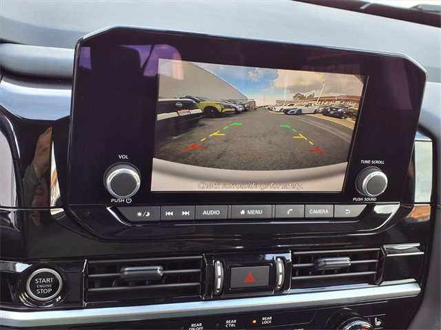 Certified 2024 Nissan Pathfinder SV image 6