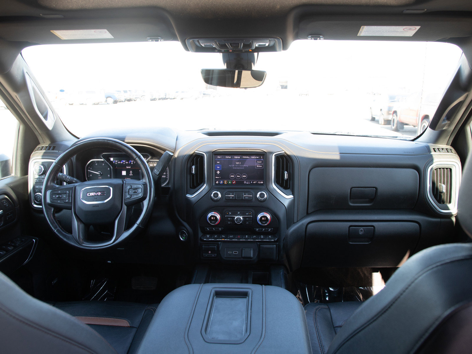 Used 2022 GMC Sierra 2500 AT4 w/ AT4 Premium Plus Package image 13