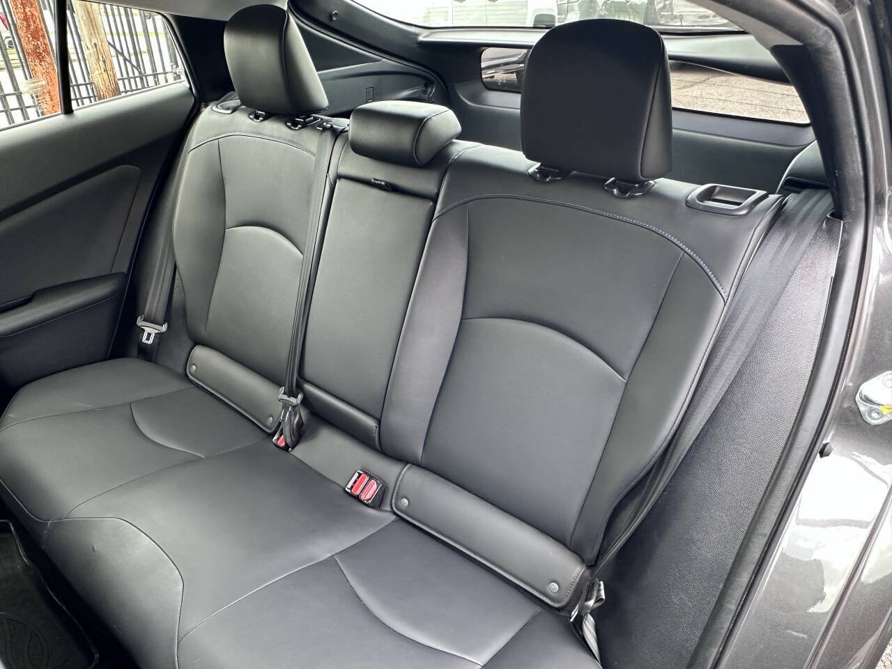 Used 2017 Toyota Prius Three Touring FWD image 36