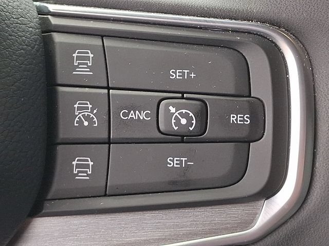 Used 2024 Jeep Wagoneer Series II w/ Convenience Group I AWD/4WD image 22