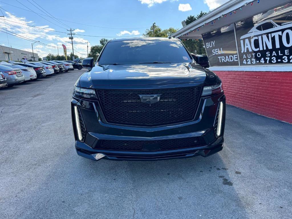 Used 2023 Cadillac Escalade ESV V image 2
