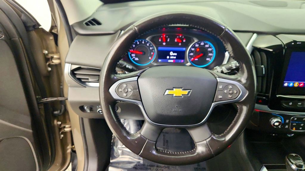 Used 2020 Chevrolet Traverse LT image 13