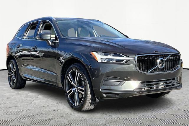 Used 2018 Volvo XC60 T5 Momentum w/ Convenience Package