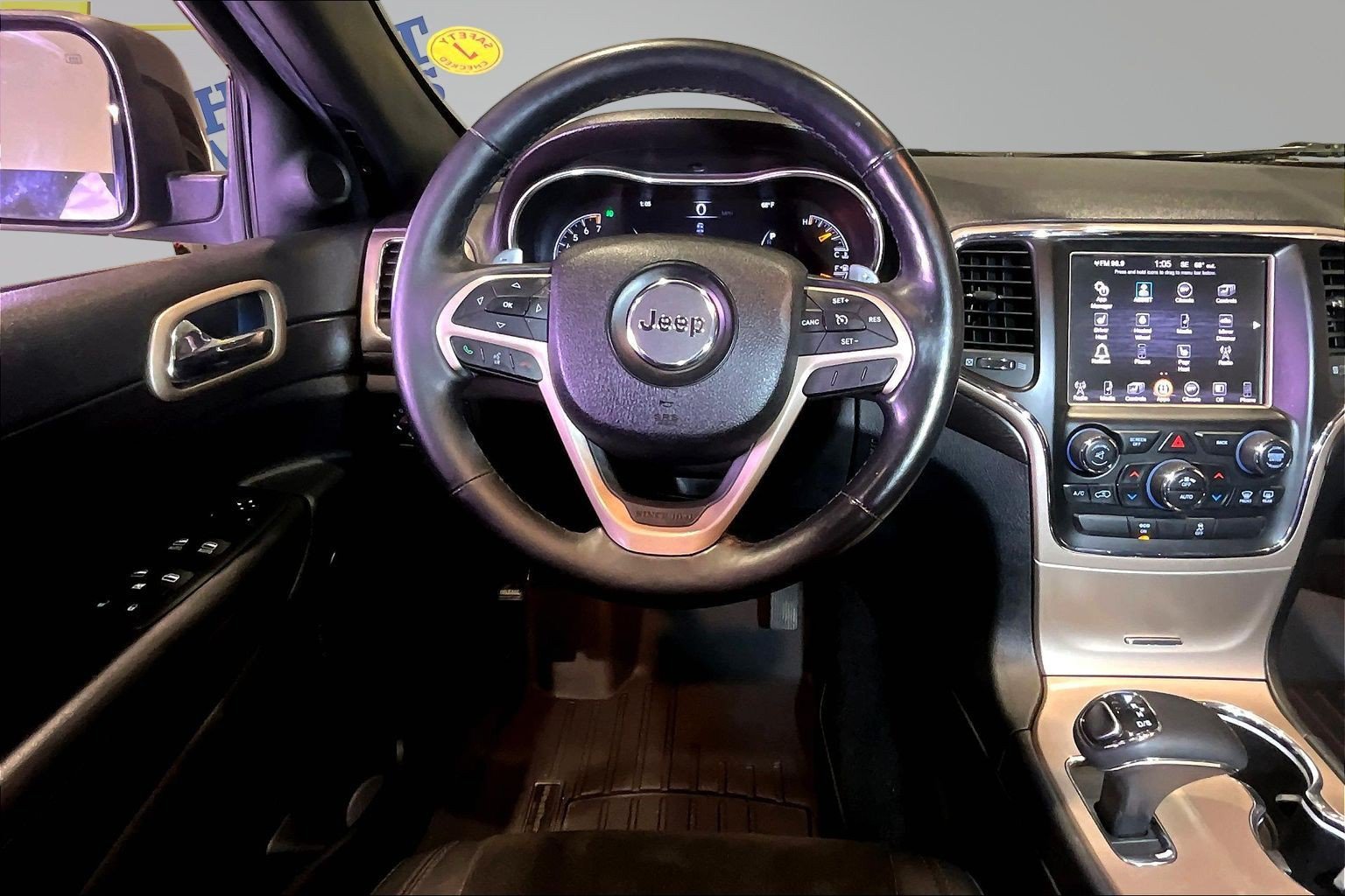 Used 2014 Jeep Grand Cherokee Altitude AWD/4WD image 8