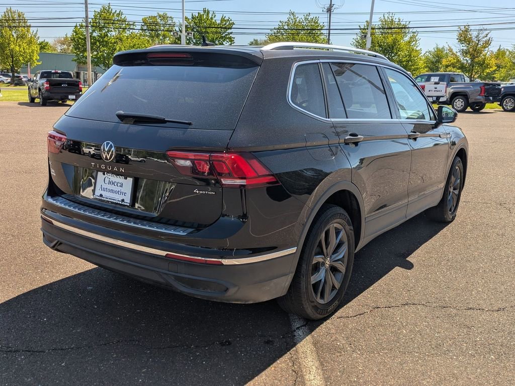 Used 2022 Volkswagen Tiguan SE AWD/4WD image 5
