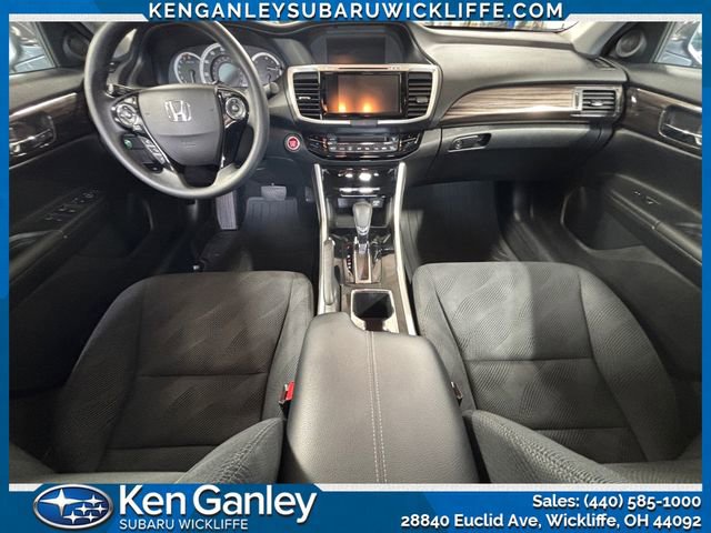 Used 2017 Honda Accord EX image 12