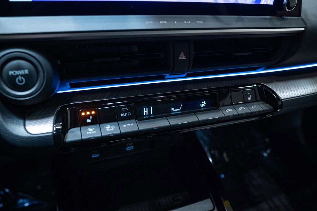 Used 2024 Toyota Prius XLE image 25