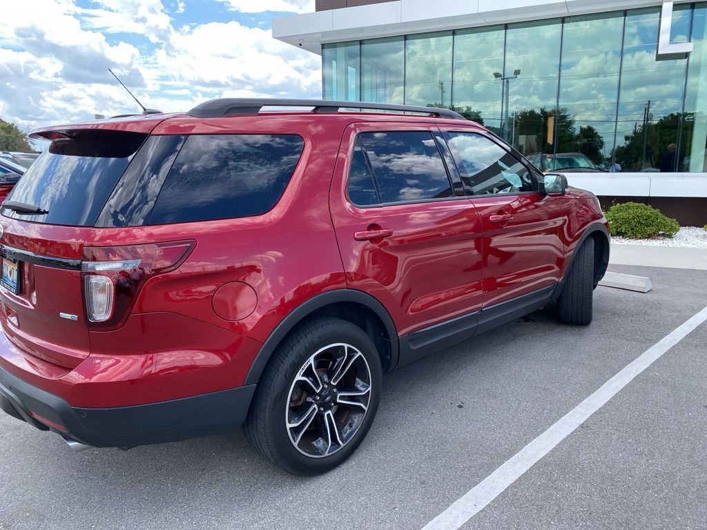 Used 2015 Ford Explorer Sport w/ Equipment Group 401A AWD/4WD image 3