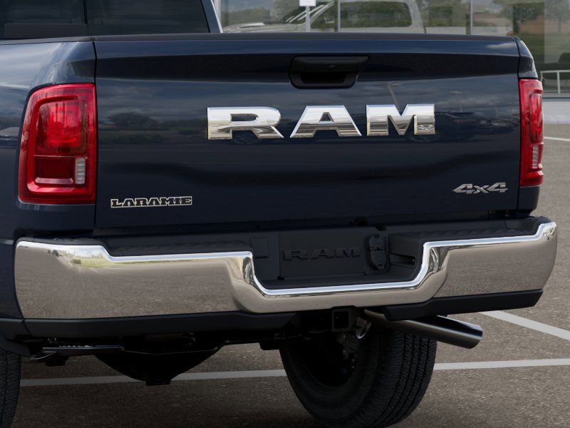 New 2026 RAM 2500 Laramie AWD/4WD image 13
