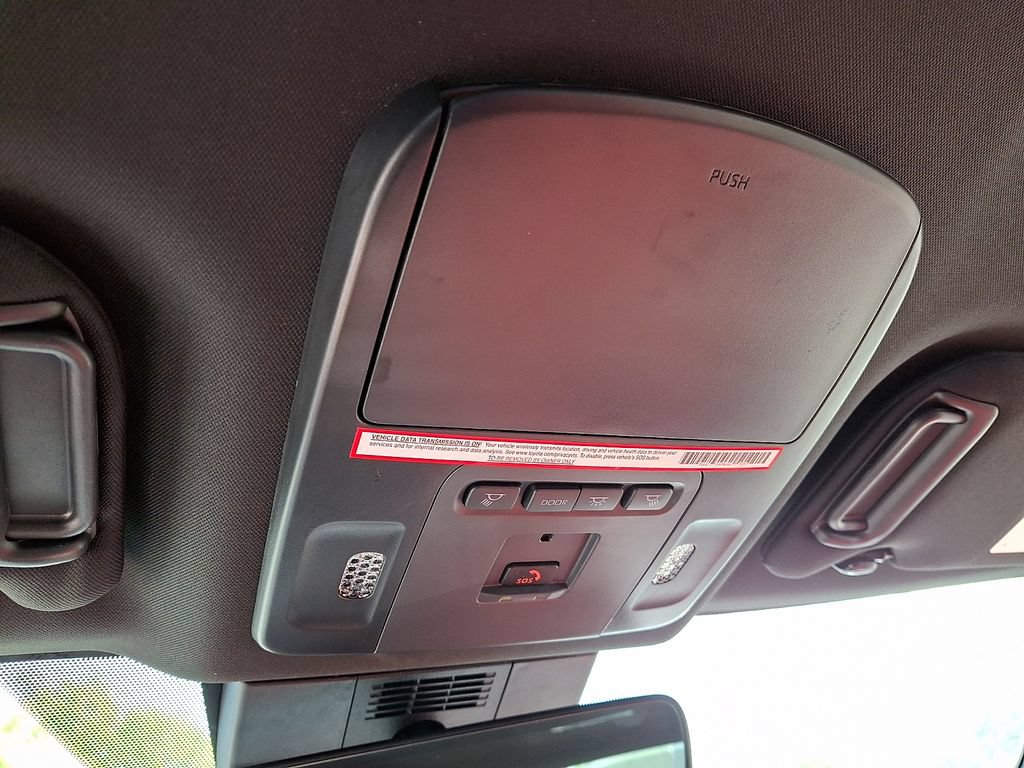 Used 2025 Toyota Camry XSE FWD image 26