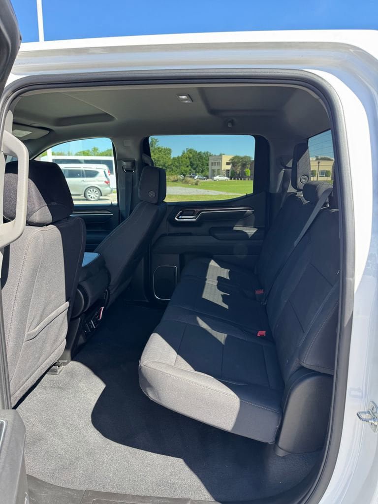 Used 2025 Chevrolet Silverado 1500 LT Trail Boss w/ Protection Package AWD/4WD image 18