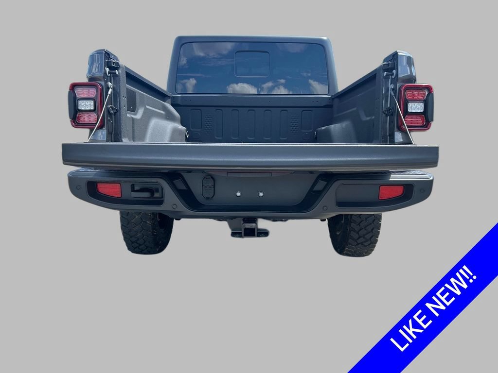 Certified 2025 Jeep Gladiator Sport AWD/4WD image 11