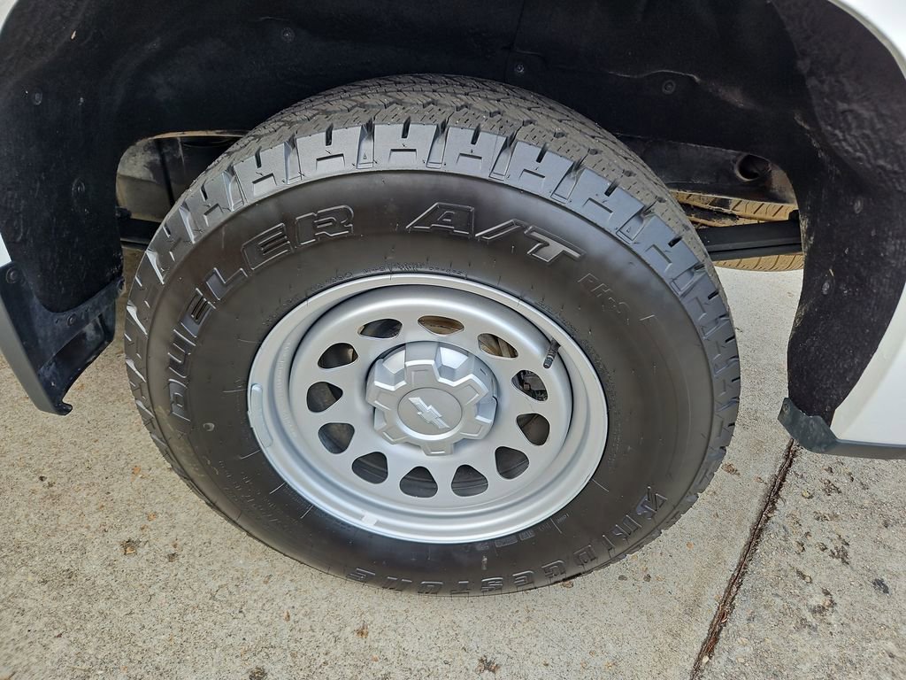 Used 2023 Chevrolet Silverado 1500 LT w/ Protection Package image 29