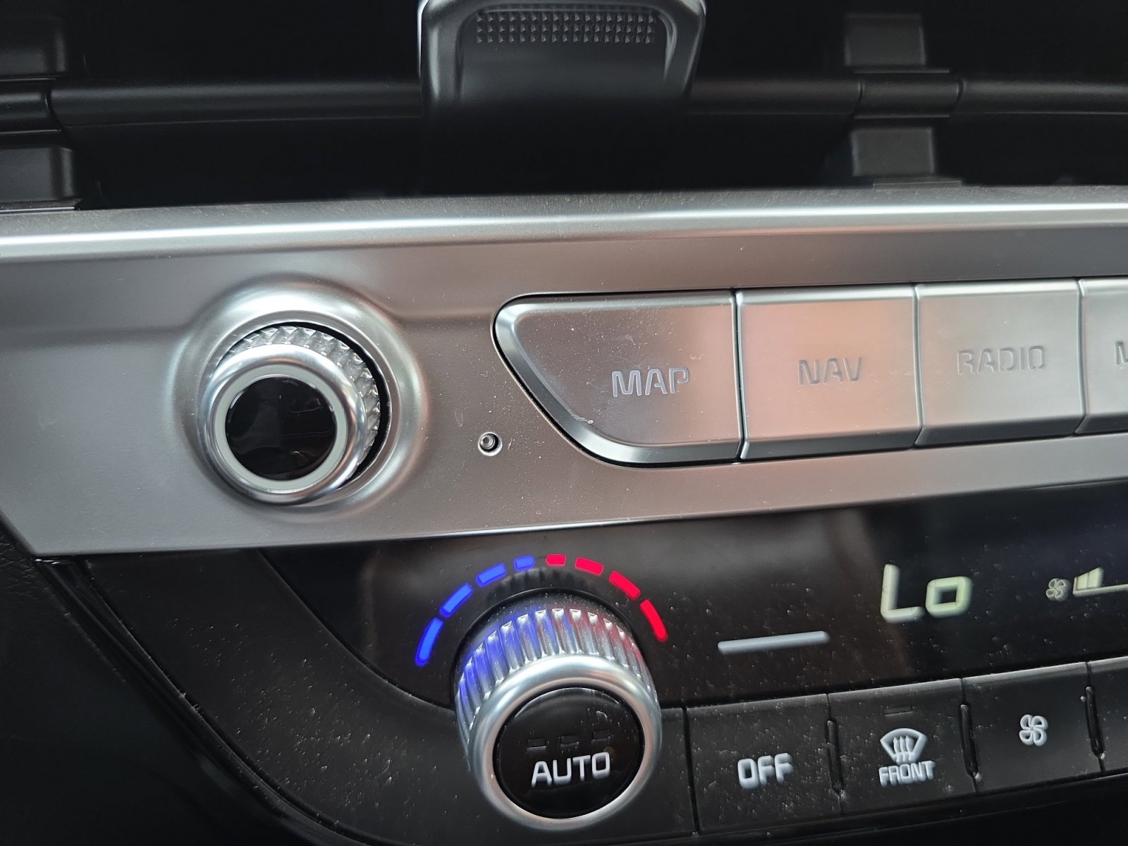 Certified 2024 Kia Telluride LX image 14