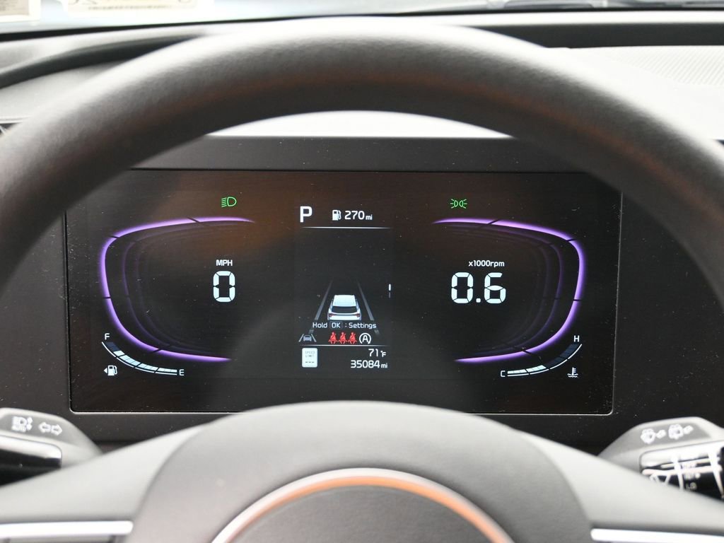 Used 2025 Kia Sportage LX image 13