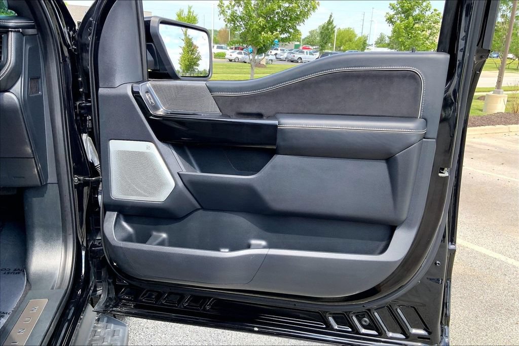 Used 2023 Ford F150 Lightning Platinum AWD/4WD image 24