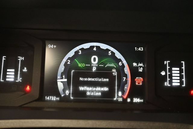 Used 2025 Toyota 4Runner SR5 AWD/4WD image 17